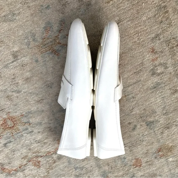 Stuart Weitzman NWT New Jet Calfskin White Penny Loafers Sz 11.5